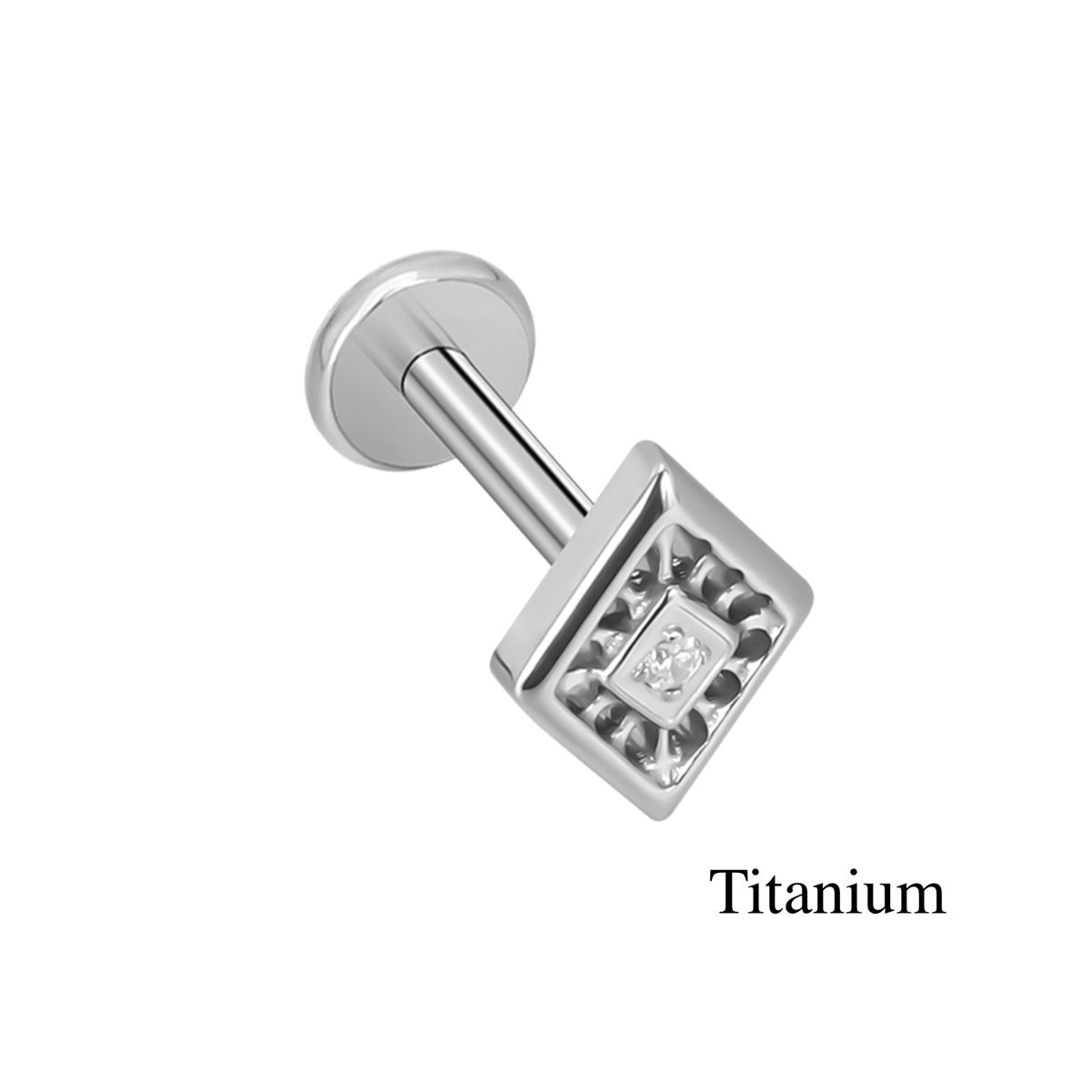 Labret/helix/tragus piercing in titanium F136 met een vierkant motief en een witte kristal